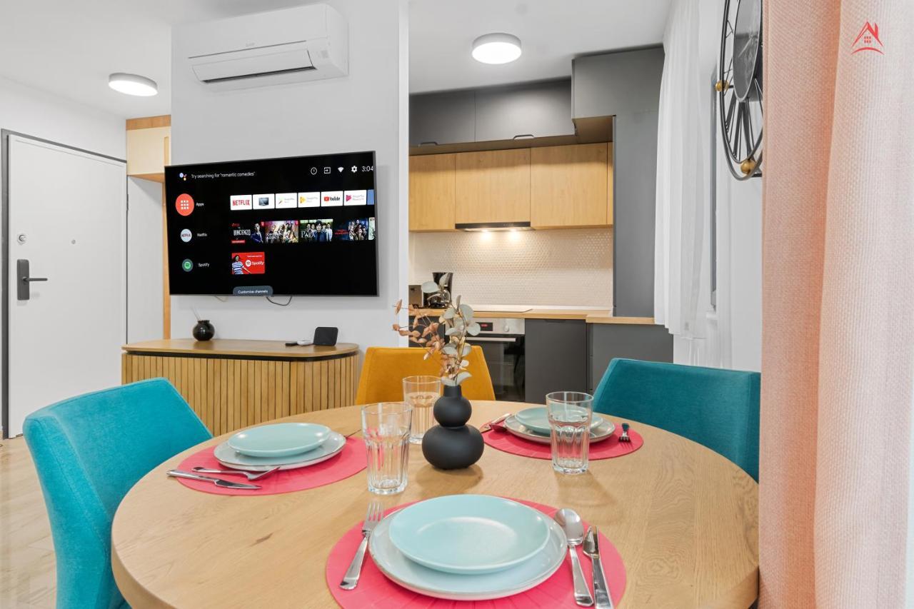 Apartament Opera Residence - Cismigiu, Eroilor, Free Private Parking بوخارست المظهر الخارجي الصورة